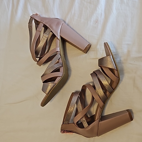 Nude Strapy Heels Size 8.5 - Picture 3 of 6